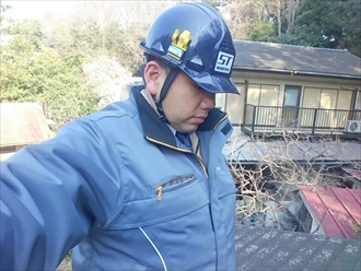 横浜市都筑区で風で飛んでしまった棟板金を交換します