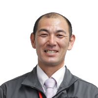 屋根やさん関東 谷さん スタッフ写真