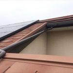 新しく呼び樋を取り付けて直します