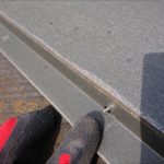 棟板金の釘浮き