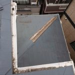 二階屋根から見える下屋根