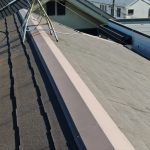 横浜市南区蒔田町でスレート屋根の点検、反り返ったスレートがひび割れておりました