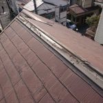 横浜市金沢区能見台で棟板金が飛散していました
