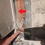 サッシ回りの防水処理が施工されていません