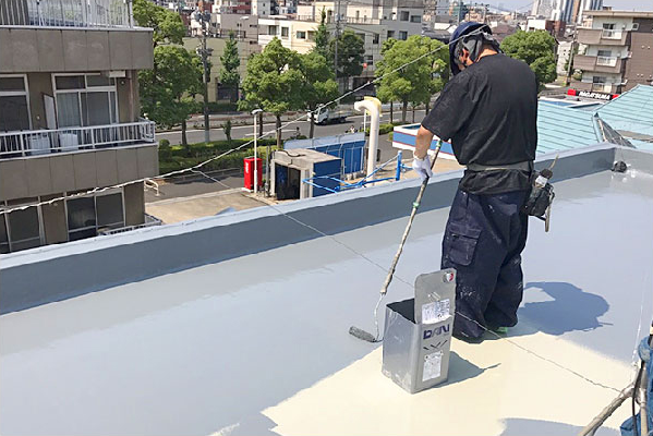 既存の防水層の上からウレタン防水