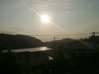 三浦郡葉山町で雨漏りしていた瓦屋根を葺き替えています