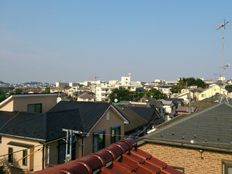 川崎市宮前区　屋根の上からは遠くまで見渡せます