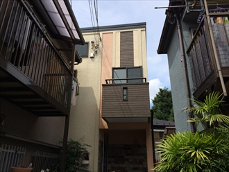 相模原市中央区腰折れからの雨漏りにより野地板に染み