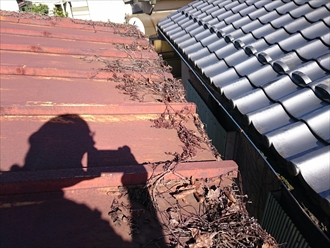 横浜市南区で雨漏りで傷んだ屋根の葺き替え工事です