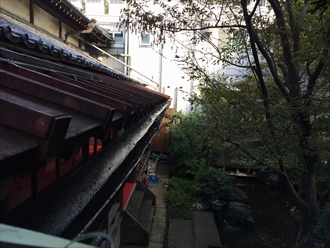 雨樋歪み雨樋開き②