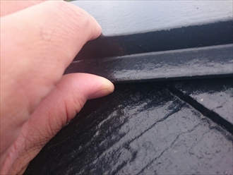 川崎市幸区で塗装によって雨漏りした屋根の調査