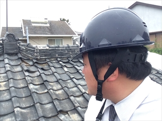 横浜市都筑区雨漏りの発生した古い瓦屋根の傷み具合を調査します