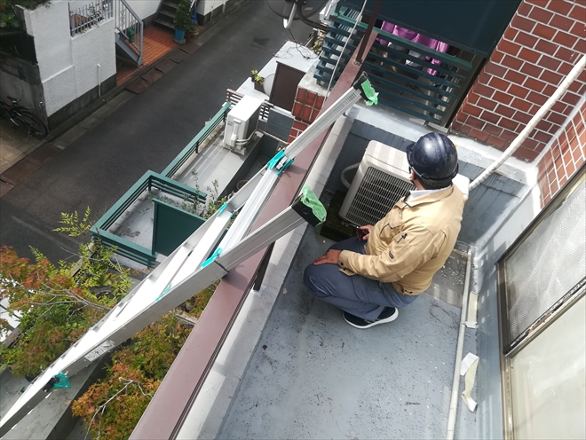 横浜市神奈川区｜バルコニーからの雨漏り、原因は排水口まわりでした