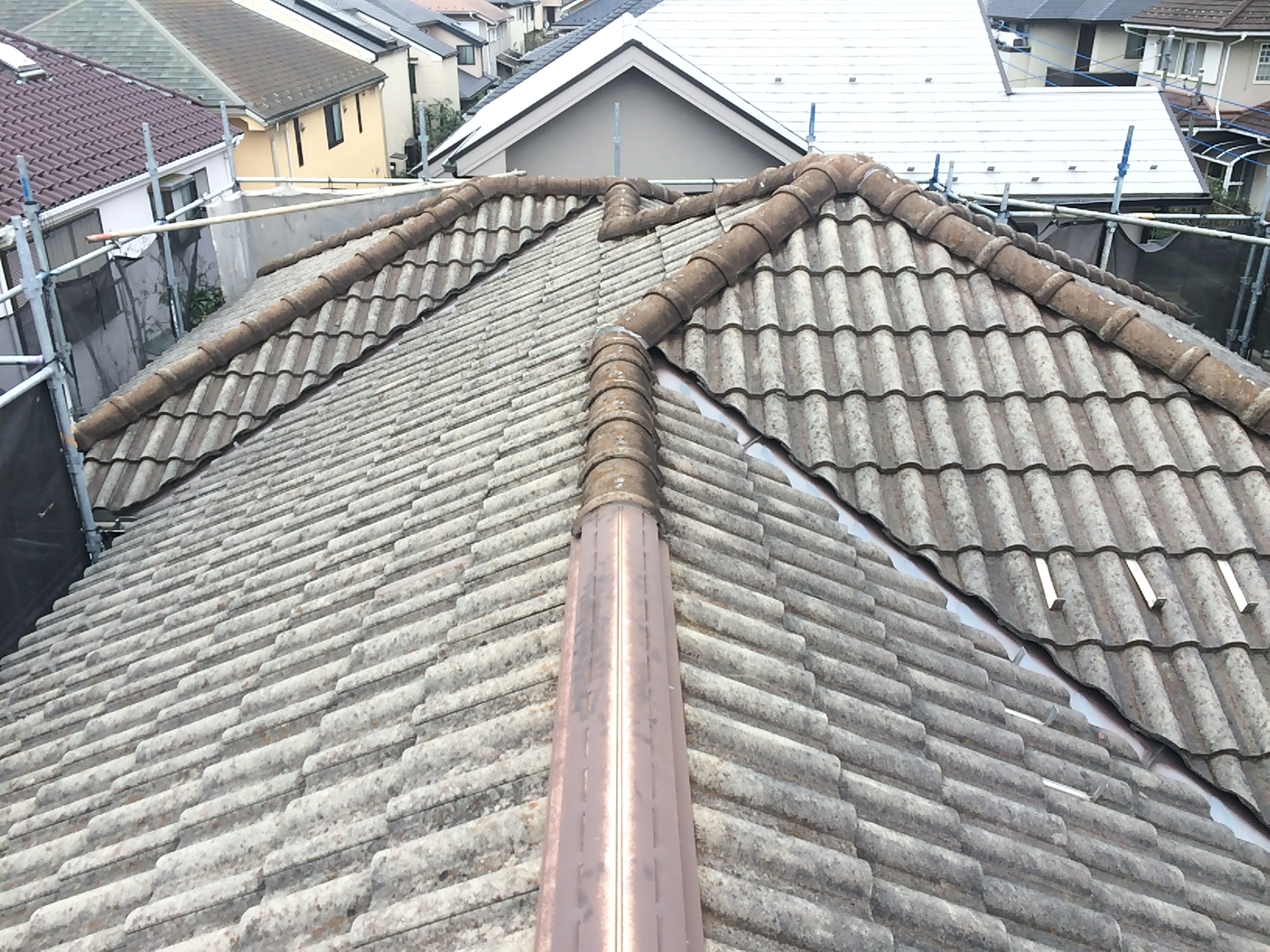 横浜市南区で屋根葺き替え　施工前