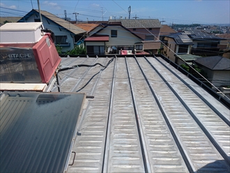 築40年ガルバリウム鋼板の陸屋根調査｜川崎市多摩区