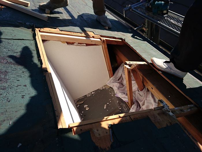 天窓撤去後の屋根