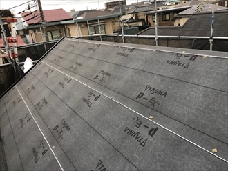 横浜市戸塚区の屋根カバー工事、トップライトと撤去してオークリッジスーパーを使用9