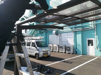 パネル設置工事の様子