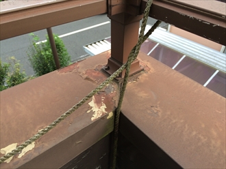 板金笠木の継ぎ目から雨漏りします