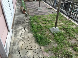 雨樋からも水漏れが続くことで地面が破壊された