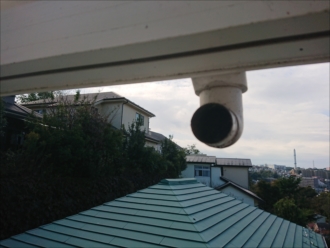 雨樋は敷地内になかったとの事でどこかに飛散してしまっているようです