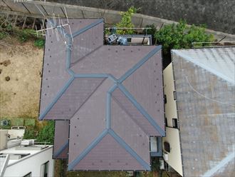 ドローンでスレート屋根全景を撮影