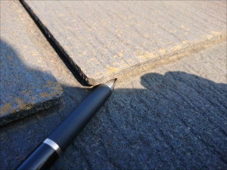 雨水を吸うと化粧スレートは反りが出たりなど塗装が厳しくなる事もあります