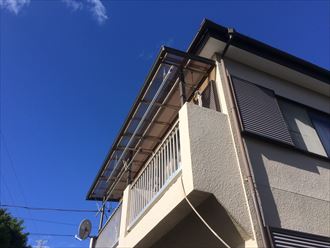 ベランダ屋根の波板が壊れてしまった