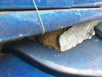 漆喰も内部の土も無くなっている