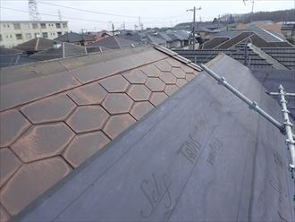 屋根カバー工法にも使用可能