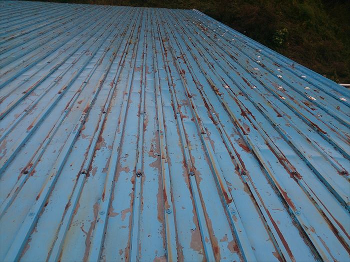 金属屋根の主流である立平葺きの特徴やメリット デメリットをご紹介 横浜の屋根工事 屋根リフォーム 屋根塗装は街の屋根やさん横浜