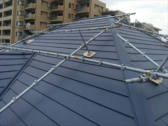 金属屋根材による屋根カバー工法
