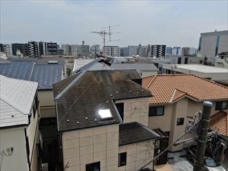 横浜市神奈川区新子安のお住まいで日本ペイントさんのパーフェクトベストを使用した屋根塗装工事を行いました