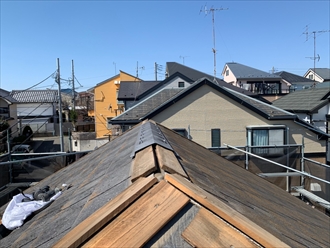 屋根カバー工法で既存の貫板を撤去