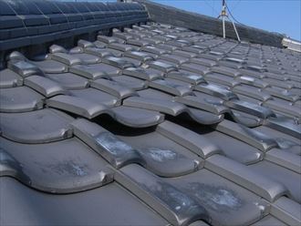 瓦の山と谷 歩いていいところはどこ Diy補修をご検討中の方は要注意