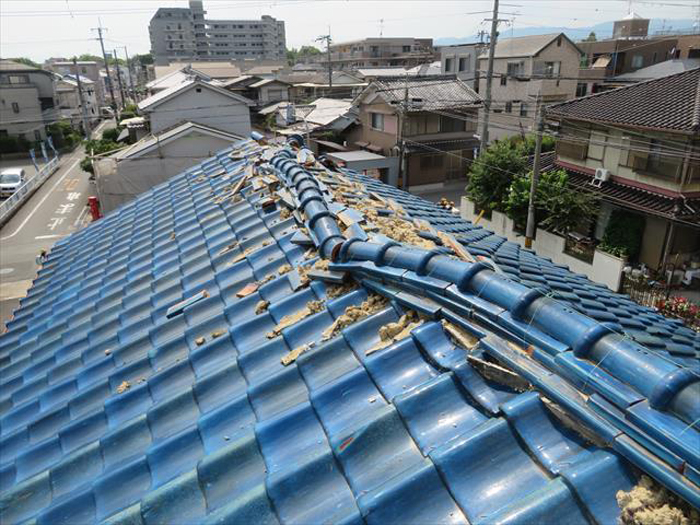 瓦屋根は重さがあるため地震に弱い