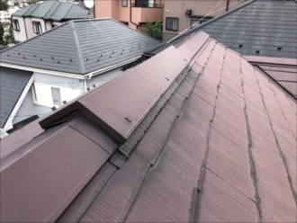横浜市港北区岸根町で棟板金の浮きを指摘された屋根を点検しました