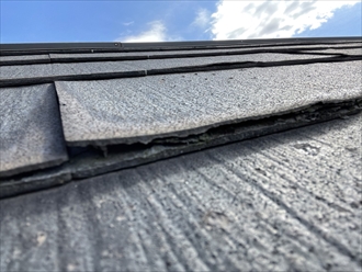 横浜市鶴見区北寺尾にて調査した屋根はニチハのパミールという屋根材が使われていました