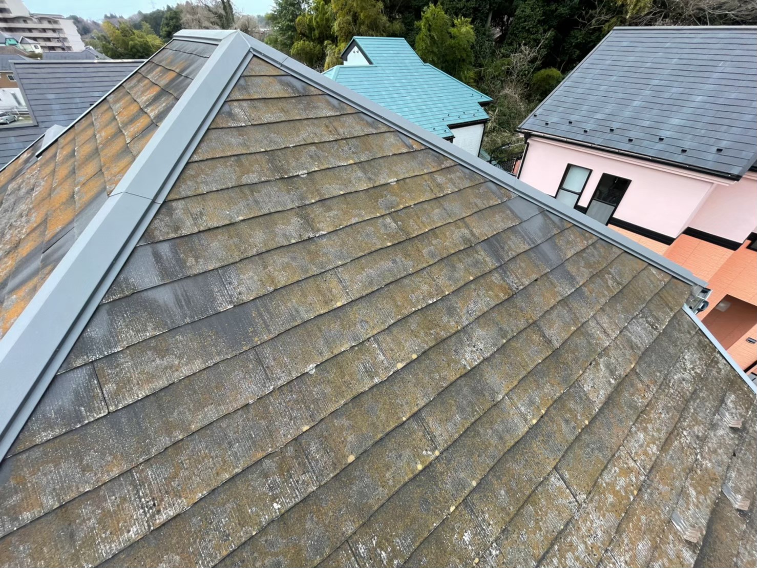 横浜市戸塚区平戸で築28年のスレート屋根をスーパーガルテクトS 