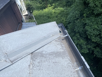 細かい板金