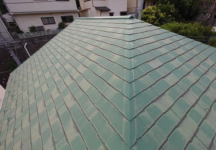 逗子市久木で色落ちしてきたコロニアルＮＥＯの塗装を検討中のお宅の調査依頼で屋根葺き替え工事をご提案しました！