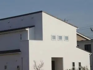 軒の短いお住まい