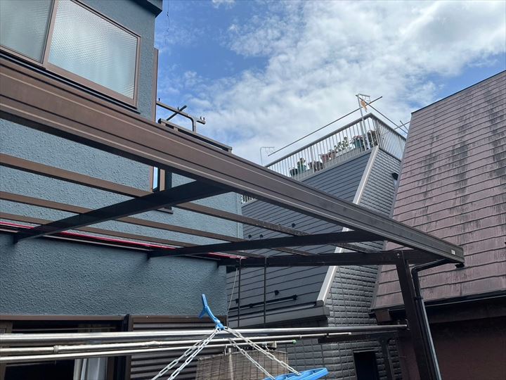 ポリカ屋根