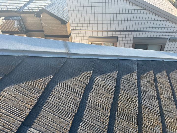 釘の浮いた棟板金