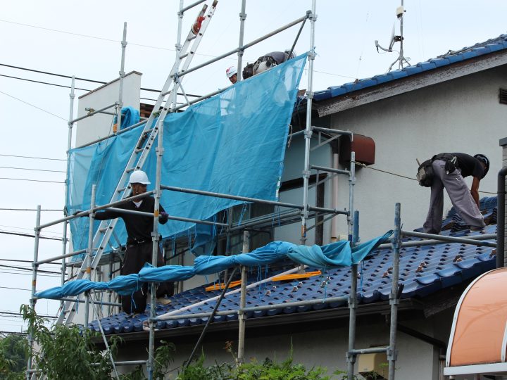 屋根・外壁のリフォームで足場が必要な理由