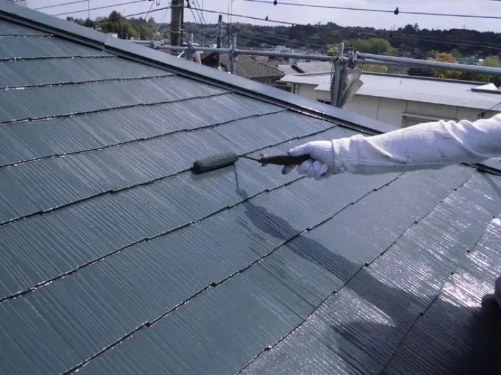 遮熱塗料による屋根塗装