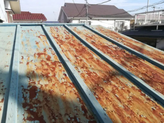 錆びついた屋根