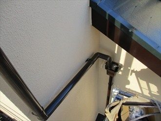 既存の集水器へ雨水が確実に落ちることまで確認