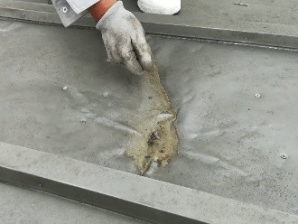 瓦棒屋根へ部分的に屋根カバー工法の作業工程
