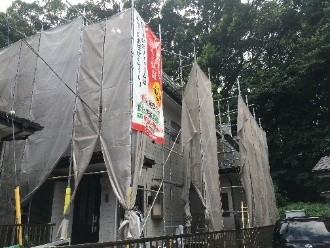 足場架設して下準備